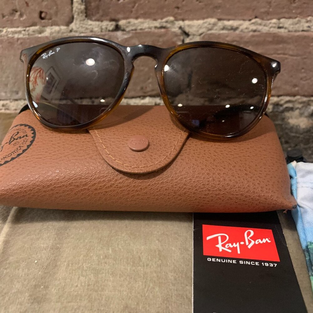 Ray-Ban~ (Retail:  $197) Erika Sunglasses <P>